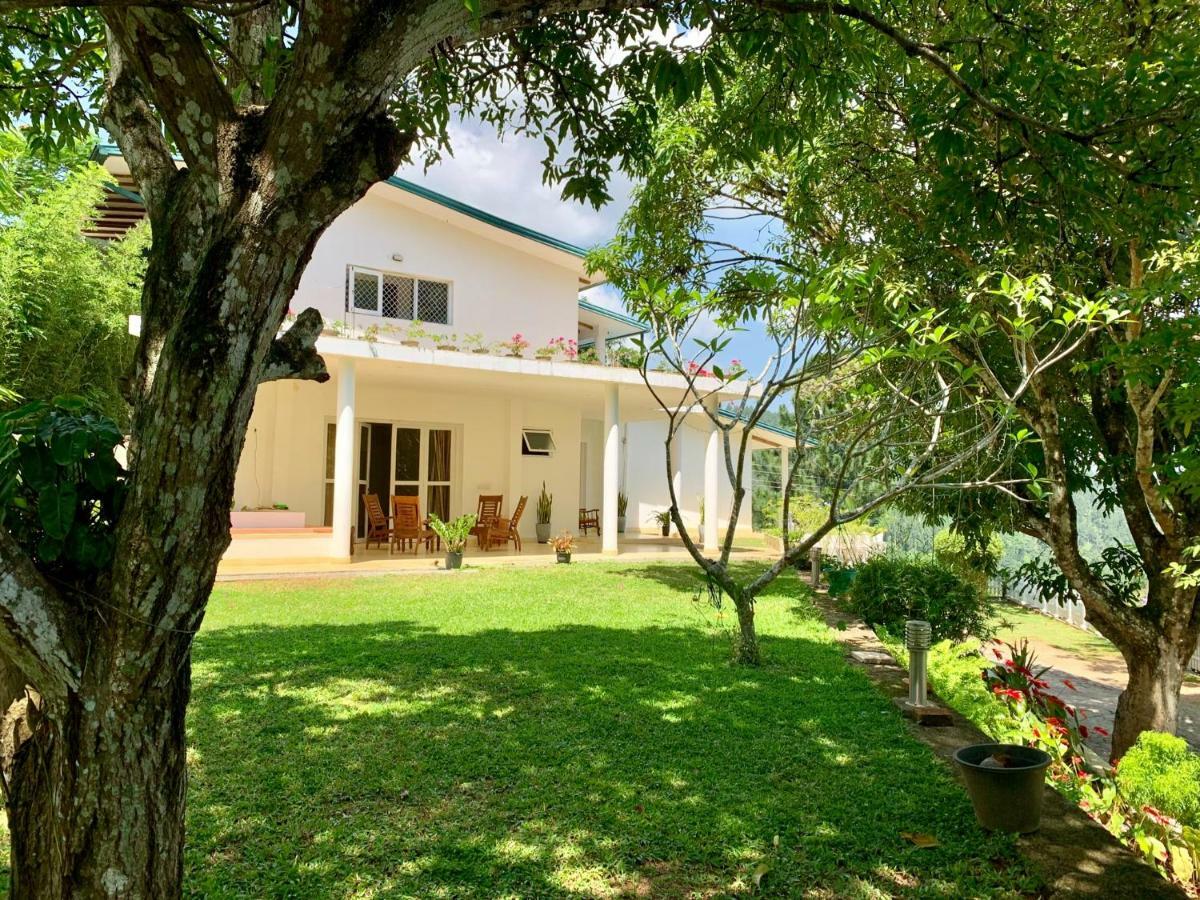 Amandari Holiday Villa Gelioya Luaran gambar