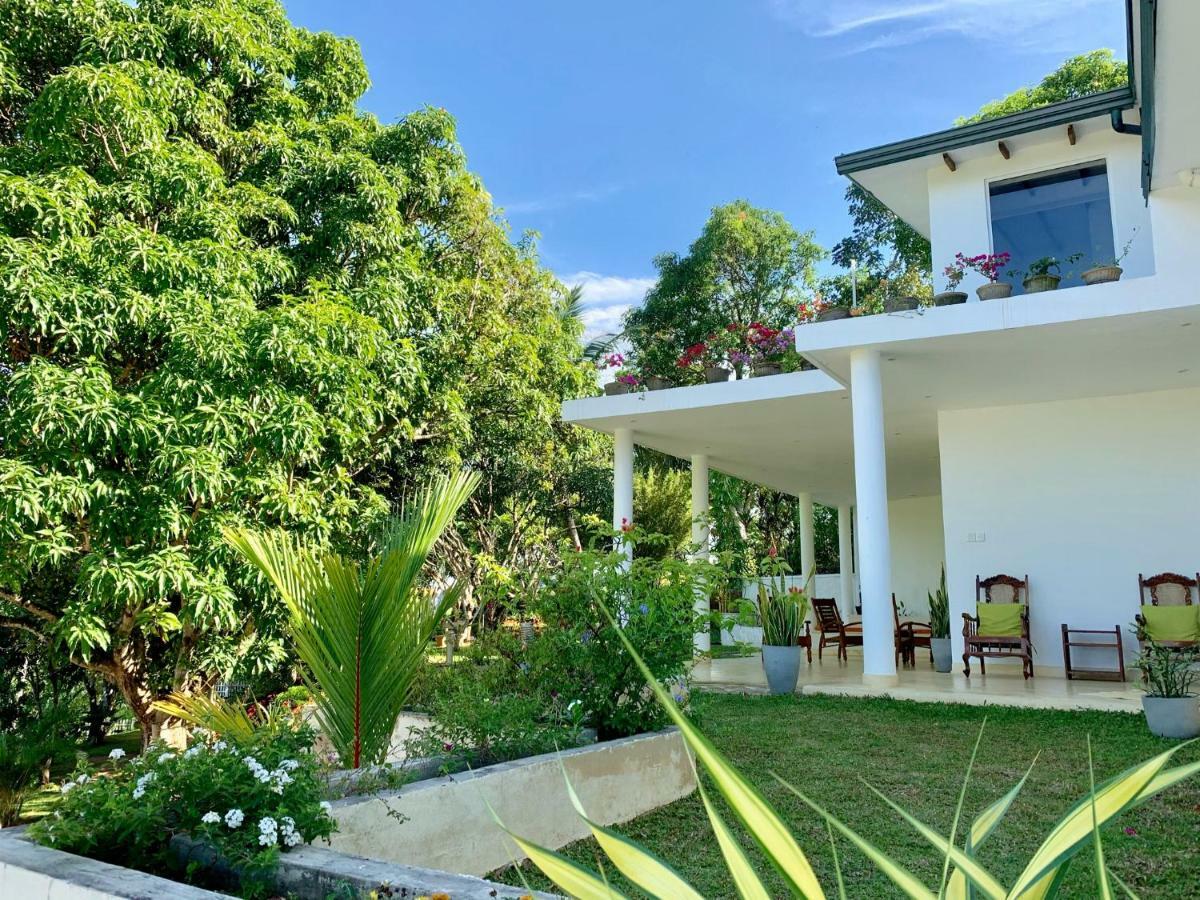 Amandari Holiday Villa Gelioya Luaran gambar